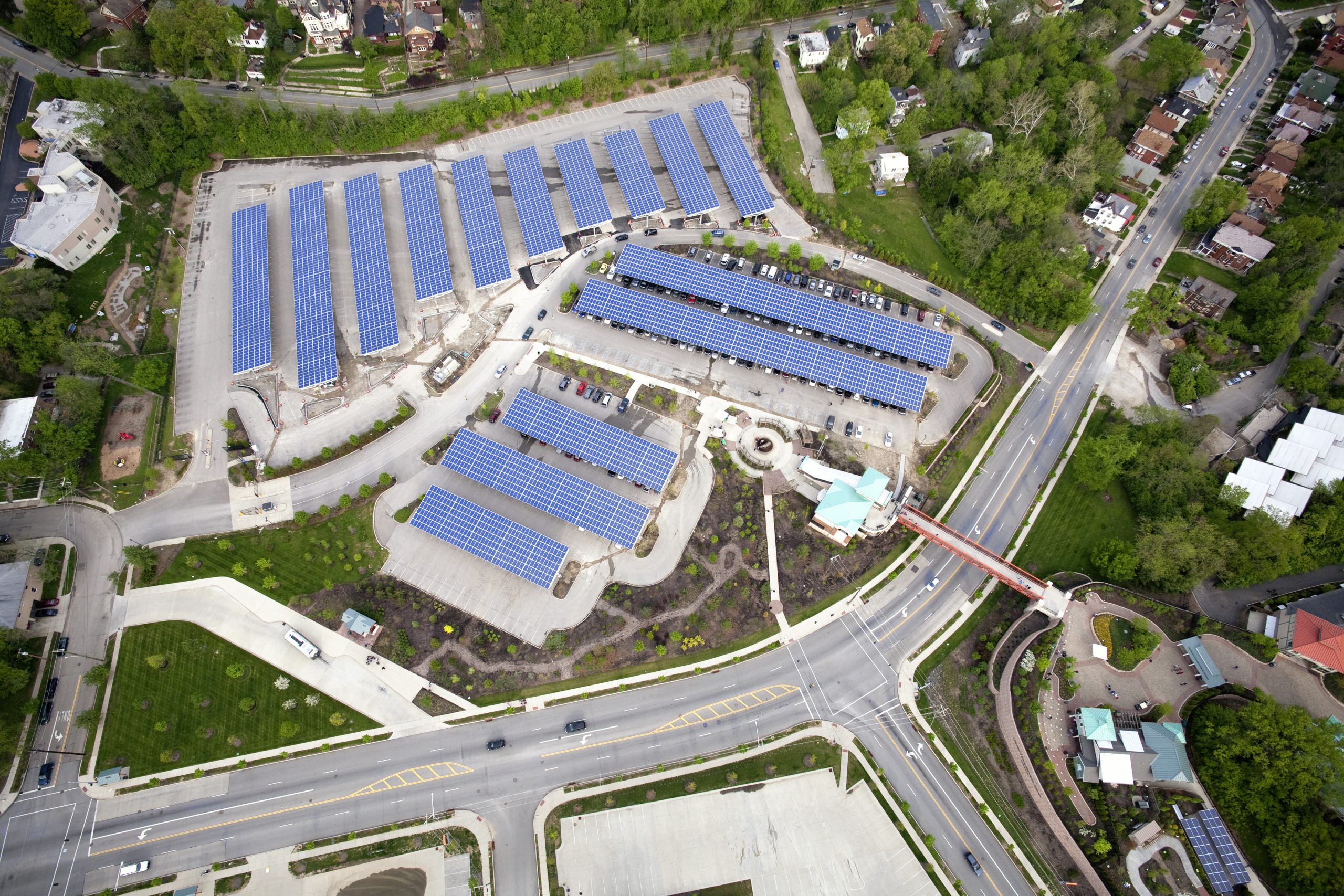 Cincinnati Zoo solar parking lot canopies